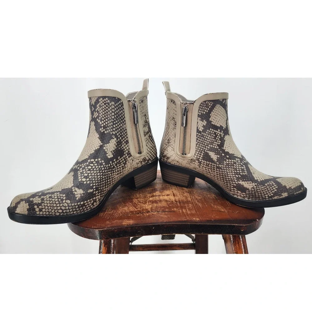 Lucky Brand‎ Snakeskin Waterproof Ankle Rain Booties Size 8